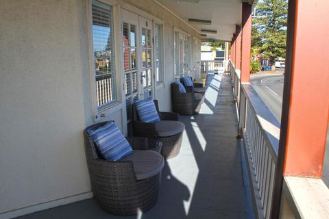 Smugglers Inn Studio Apartments - Hotel Accommodation 4