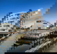 Quest Port Adelaide - Hotel Accommodation