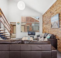 The Pines 5 - Hotel Accommodation