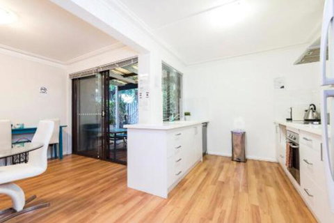 Park Terrace 2 - Hotel Accommodation 0