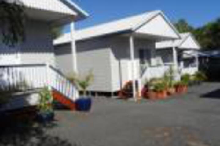 Augathella QLD Hotel Accommodation