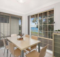 Toukley Lake House - Hotel Accommodation