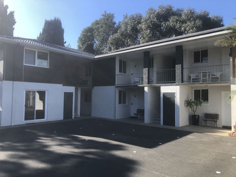 The Lodge Broulee - Hotel Accommodation 2