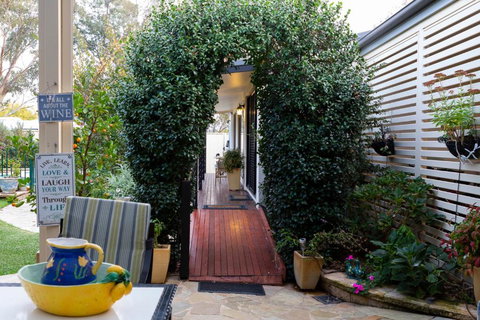 Courtsidecottage Bed & Breakfast - Hotel Accommodation 5