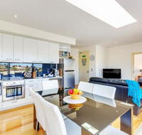 Bellerive Marina View Apartments NO 27 - Hotel Accommodation