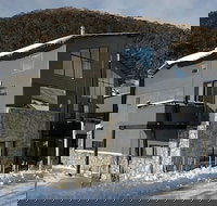 Blues Air 1 - Hotel Accommodation