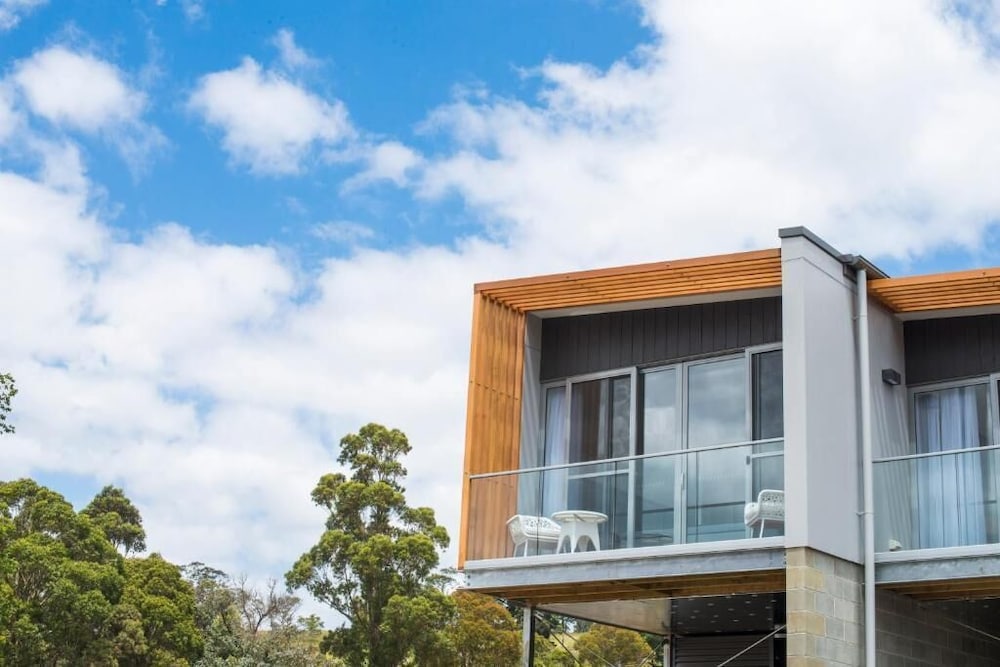 Rosevears TAS Hotel Accommodation