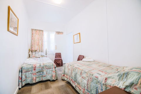 Warburton Lodge - Hotel Accommodation 4