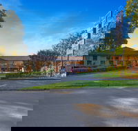 Pleasant Way River Lodge - Hotel Accommodation