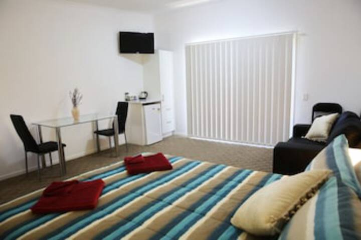 Kandanga QLD Hotel Accommodation
