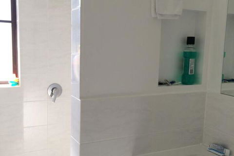 Maple Tree Cottage - Hotel Accommodation 3