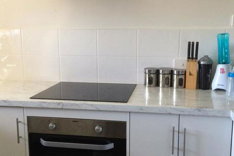 Maple Tree Cottage - Hotel Accommodation 2