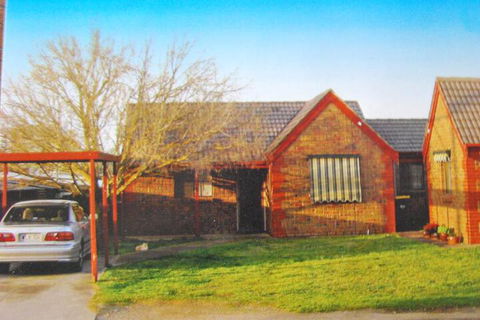 Maple Tree Cottage - Hotel Accommodation 1