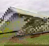 Mena Creek Flower House - Hotel Accommodation