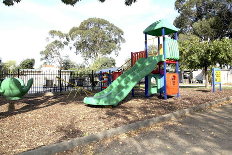 Nagambie Caravan Park & Motel - Hotel Accommodation 2
