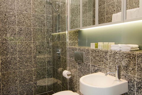 Sydney East Luxury Apartment - Hotel Accommodation 5
