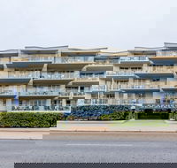 The White Pearl Penthouse - Hotel Accommodation