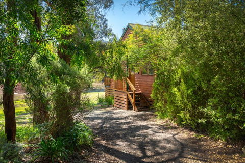 Cockatoo Cottages - Hotel Accommodation 4