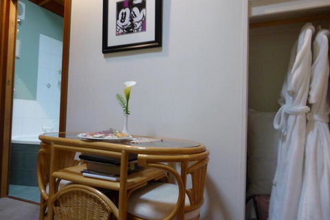 Aldgate Lodge Bed & Breakfast - Hotel Accommodation 2