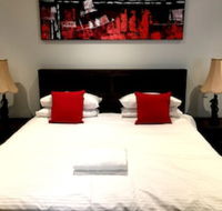 Deluxe Lake View House - Hotel Accommodation