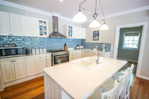 Arlington - Hotel Accommodation 0