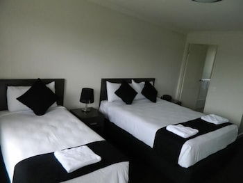 Dooleys Capella Tavern And Motel - Hotel Accommodation 6