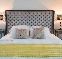 By Concierge - 'Daphne' DESIGNER Abode - Hotel Accommodation