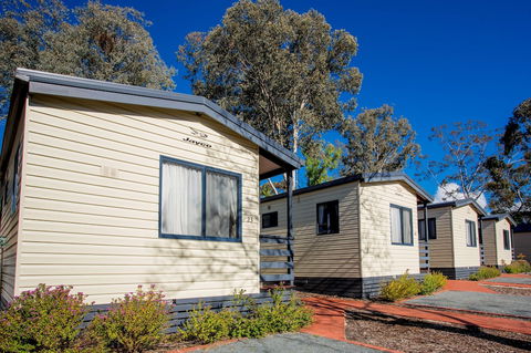 Albury Gardens Tourist Park - Hotel Accommodation 1