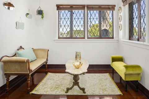 Anville Court - Hotel Accommodation 4