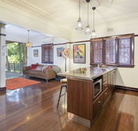 Anville Court - Hotel Accommodation
