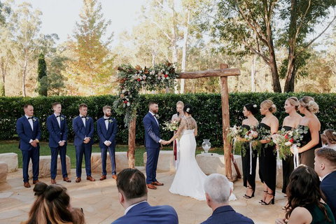 Mistinthegumtrees Eco Luxury Cabins - Hotel Accommodation 4