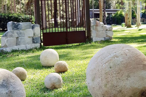 Mistinthegumtrees Eco Luxury Cabins - Hotel Accommodation 2