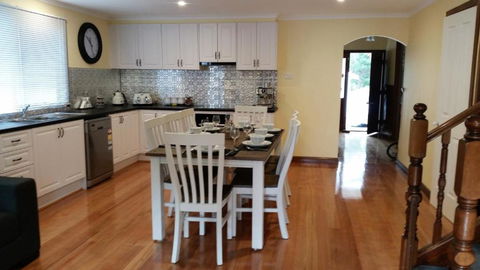 The Don Healesville - Hotel Accommodation 2