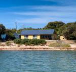 The Beach House - Hotel Accommodation