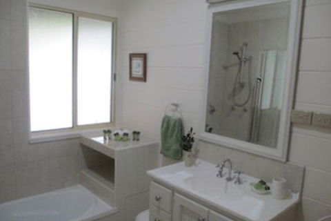 All About Me B & B - Hotel Accommodation 1