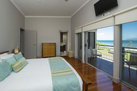 Magnetic Docks Townhouse 9 - Hotel Accommodation 0