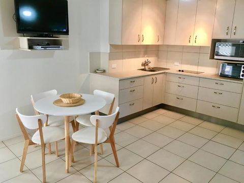 Cranbourne Court Unit 7 - Hotel Accommodation 3