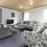 Moose 9 - Hotel Accommodation 0