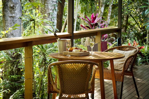 Sharlynn By The River - Hotel Accommodation 2