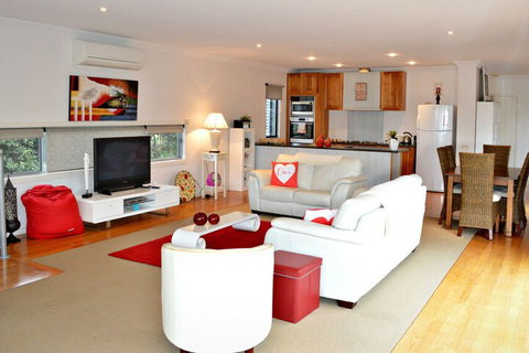 Blue Views - Hotel Accommodation 2