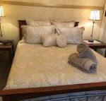 Guest House on Hyde - Hotel Accommodation