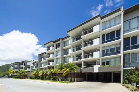 1 Bright Point Apartment 1503 - Hotel Accommodation 1