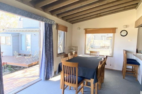 Alpine Interlude - Hotel Accommodation 2