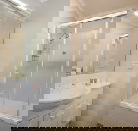 Absinthe - Hotel Accommodation