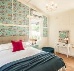 Little Violet - Hotel Accommodation