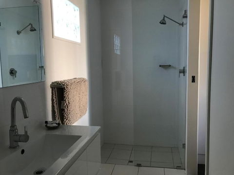 Porkys Motel - Hotel Accommodation 1