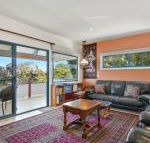 Black Dolphin Beach Penthouse - Hotel Accommodation
