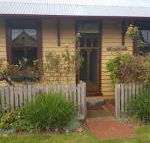 Twomeys Cottage - Hotel Accommodation