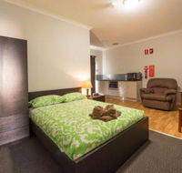 Rhodeside Lodge - Hotel Accommodation