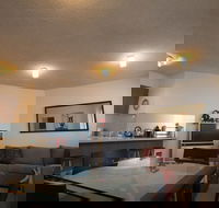 Beehive 18 - Hotel Accommodation